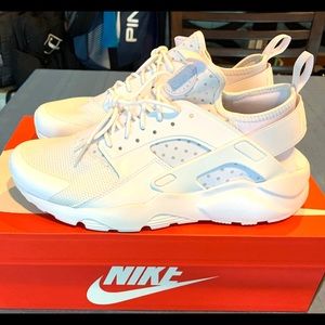 Brand New Nike Air Huarache Run Ultra - Size 9.5